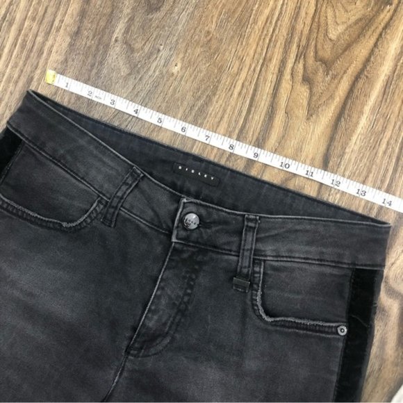 Sisley Lima Slip Carrot Fit Distressed Jeans - Picture 8 of 10